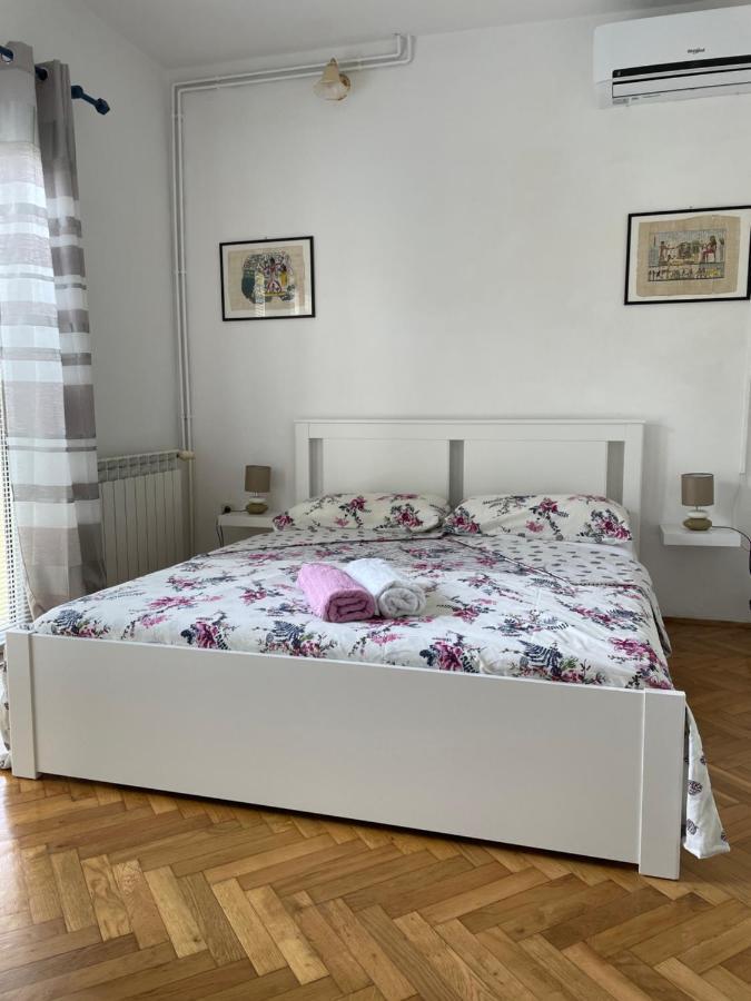 Apartments Mornar Poljica  外观 照片